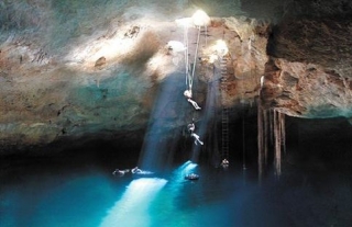  Cenote-Abseilen 